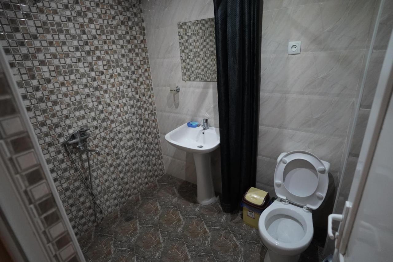 Imperator 1 Hotel クタイシ エクステリア 写真