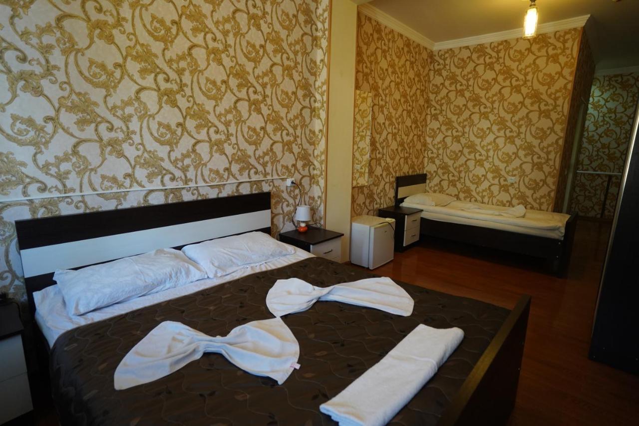 Imperator 1 Hotel クタイシ エクステリア 写真