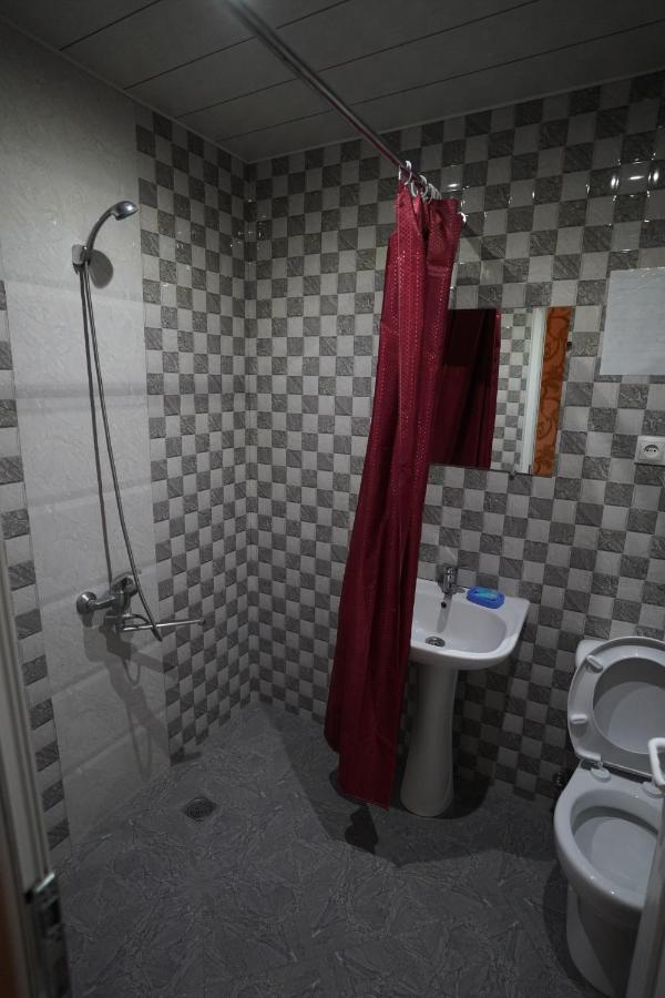 Imperator 1 Hotel クタイシ エクステリア 写真